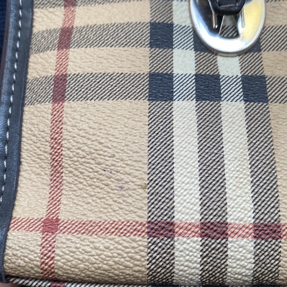 Burberrys Nova Check Briefcase - Picture 8 of 10